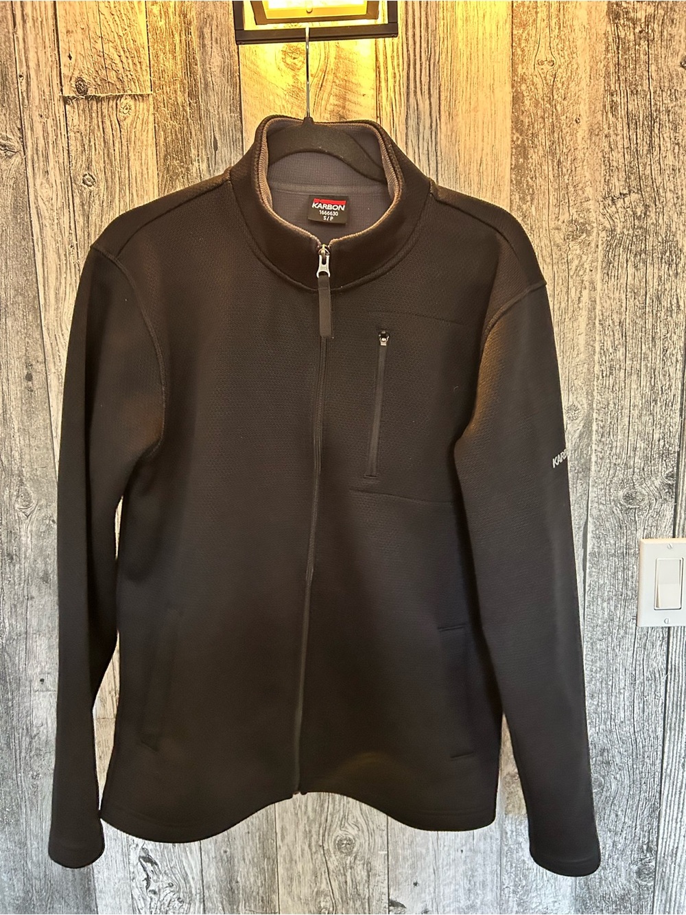 Men’s Black Lightweight Full-Zip Jacket